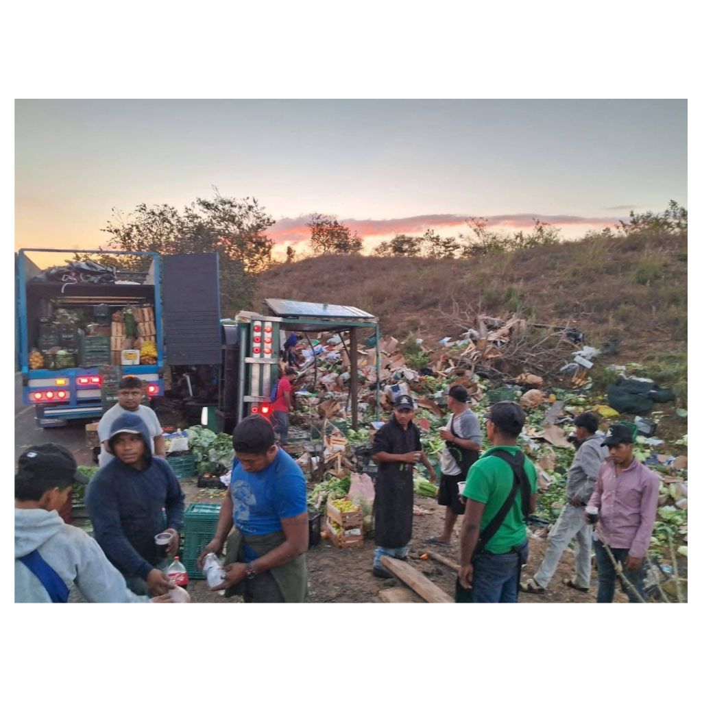 volcadura-camión-Torton